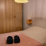 Les Cabines, F3 Avec Terrasse , A 1 Min *