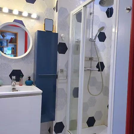 Apartment Les Cabines, F3 Avec Terrasse , A 1 Min