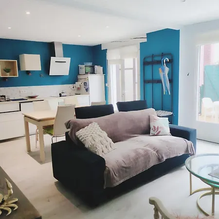 Apartment Les Cabines, F3 Avec Terrasse , A 1 Min