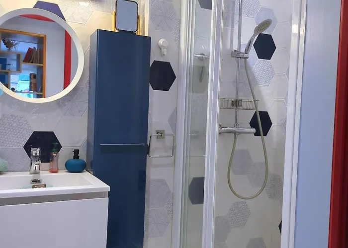 Apartment Les Cabines, F3 Avec Terrasse , A 1 Min