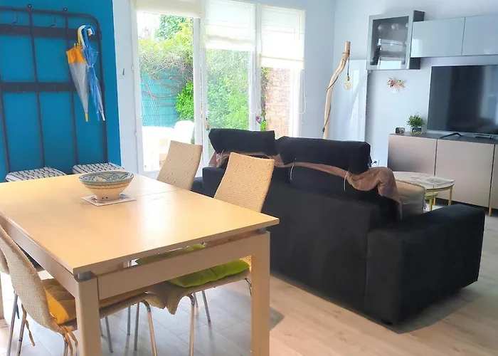 Apartment Les Cabines, F3 Avec Terrasse , A 1 Min Villers-sur-Mer